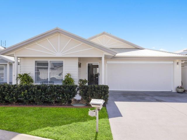 Villa for sale in South West Rocks, New South Wales