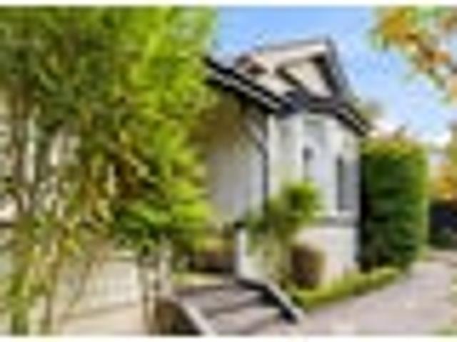House for sale in Otakou