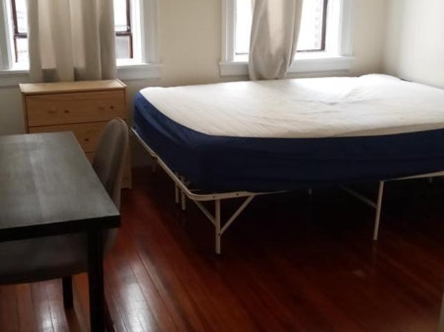 Room for rent in Arverne, New York