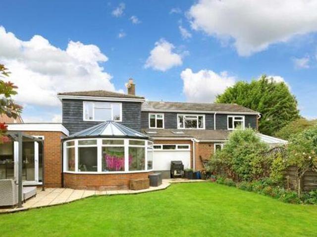 House for sale in Beaconsfield, Knotty Green