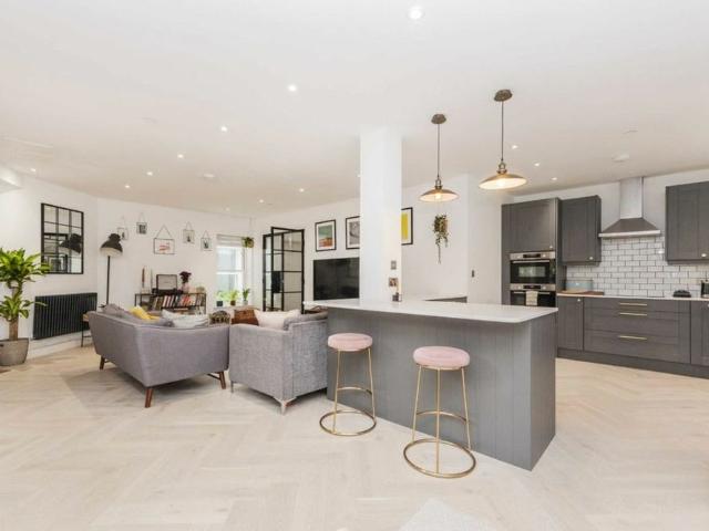 House for rent in London Borough of Merton, Greater London
