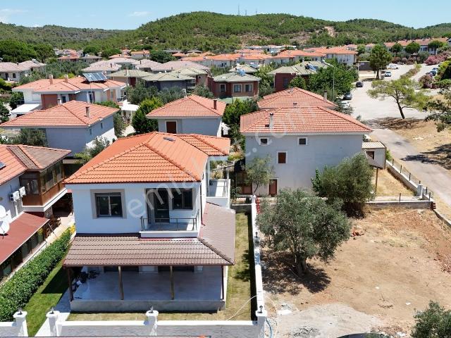 Ayvalik, Balikesir içerisinde satılık Villa