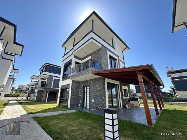 Seferihisar, İzmir içerisinde satılık Villa