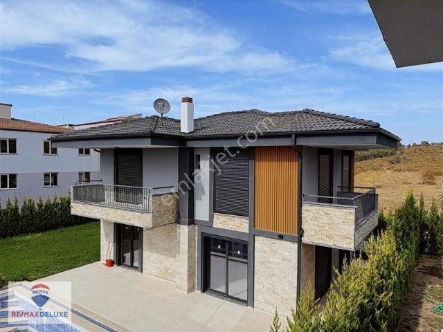 Düzce Mahallesi, Seferihisar içerisinde satılık Villa