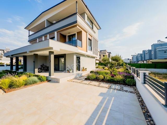 Cumhuriyet Mahallesi, Seferihisar içerisinde satılık Villa