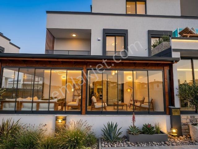 Seferihisar, İzmir içerisinde satılık Villa
