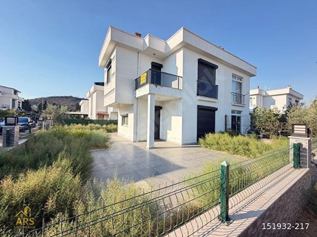 Seferihisar, İzmir içerisinde satılık Villa