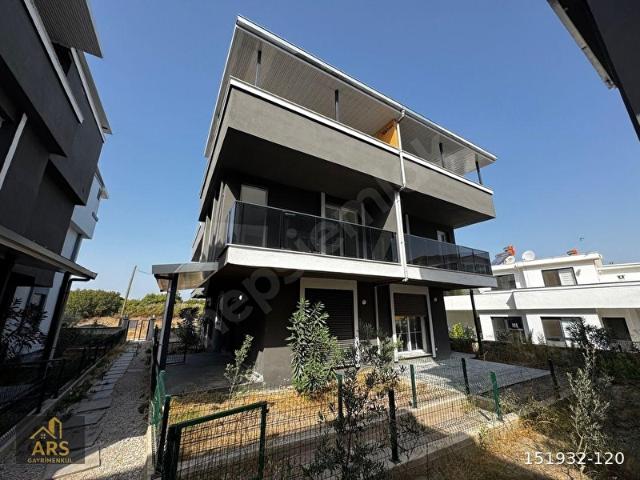 Seferihisar, İzmir içerisinde satılık Villa