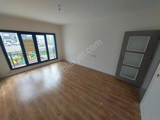 Seferihisar, İzmir içerisinde kiralık mülk