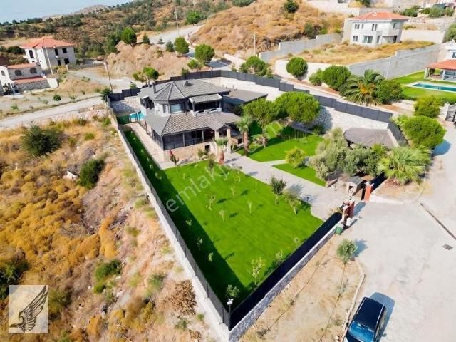 Ulamış Mahallesi, Seferihisar içerisinde satılık Villa