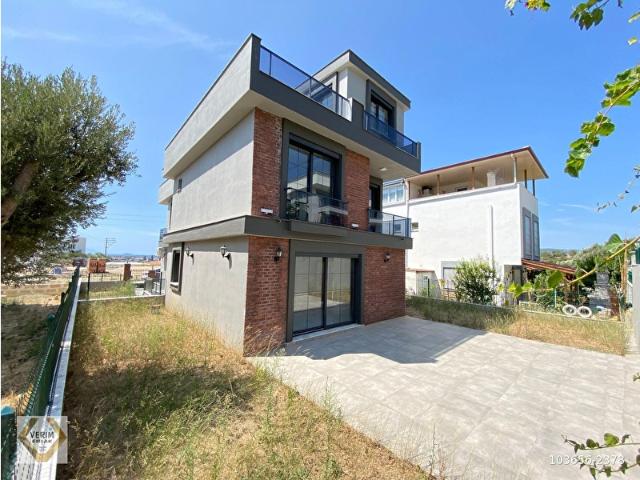 İzmir Merkez içerisinde satılık Villa