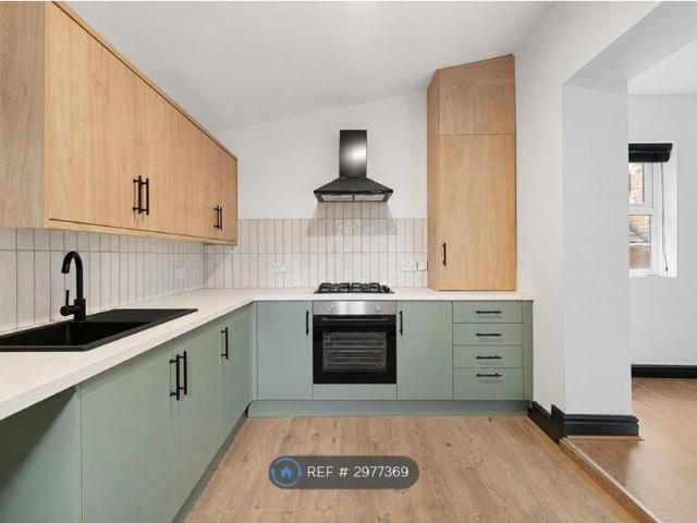 Apartment for rent in Calderstones