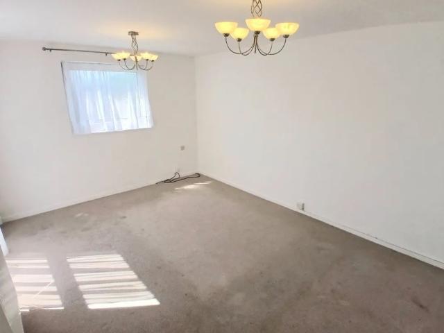 House for rent in Pin Green Industrial Area, Shephall