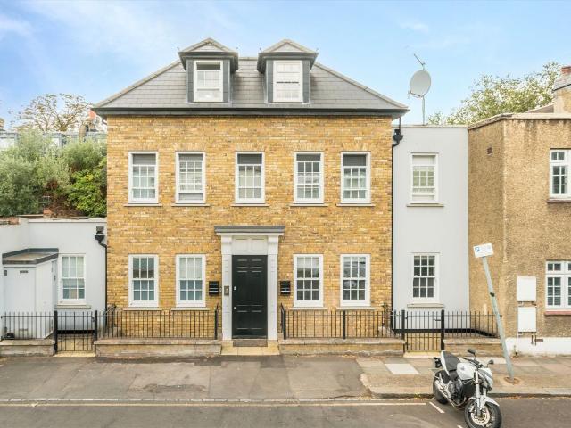 Apartment for rent in Putney, Greater London
