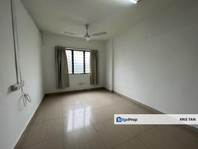 Flat for sale in Country Heights Damansara, Kuala Lumpur