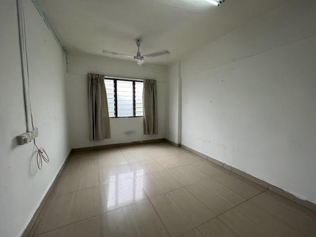 Apartment for sale in Kajang, Langat