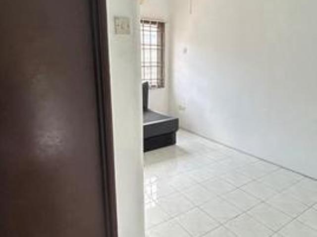 Terraced House for sale in Seri Kembangan, Majlis Bandaraya Subang Jaya