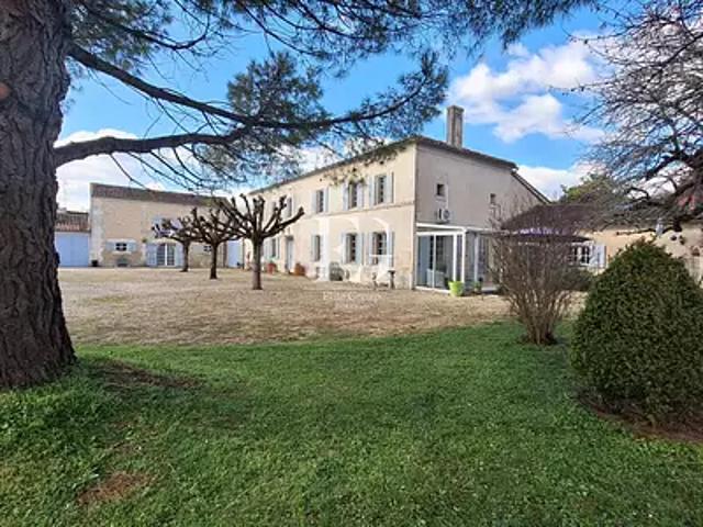Maison vente à Cognac, Segonzac
