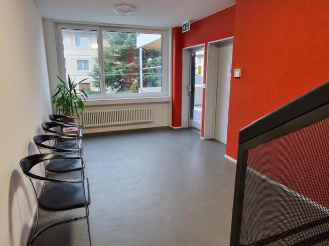 Büro mieten in La Tène