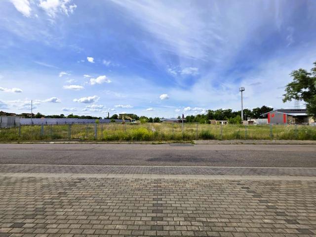 Erdgeschosswohnung kaufen in Riesa, Meißen