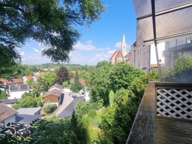 Dachgeschosswohnung mieten in Neuötting, Bayern