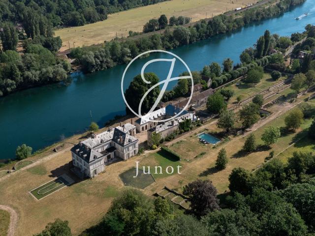 Château vente à Fontainebleau, Samoreau