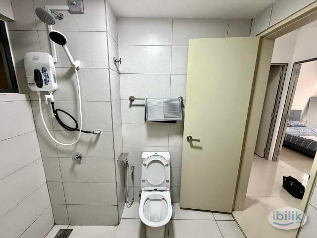 Room for rent in Petaling, Alam Impian