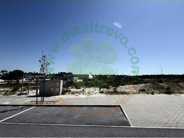 Terreno venda em Seixal, Setúbal