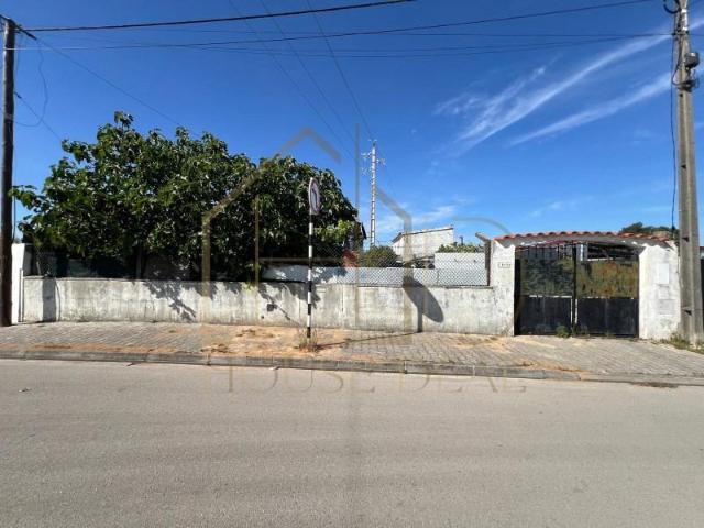 Terreno venda em Seixal, Setúbal