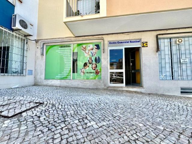 Loja alugar em Seixal, Setúbal