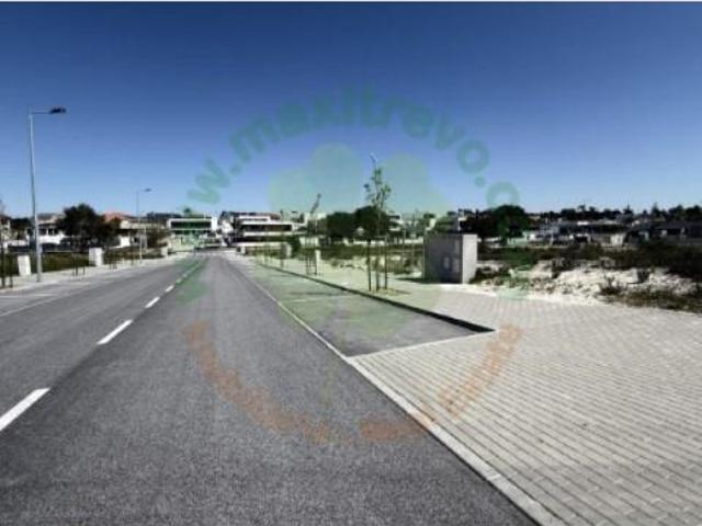 Terreno venda em Seixal, Setúbal