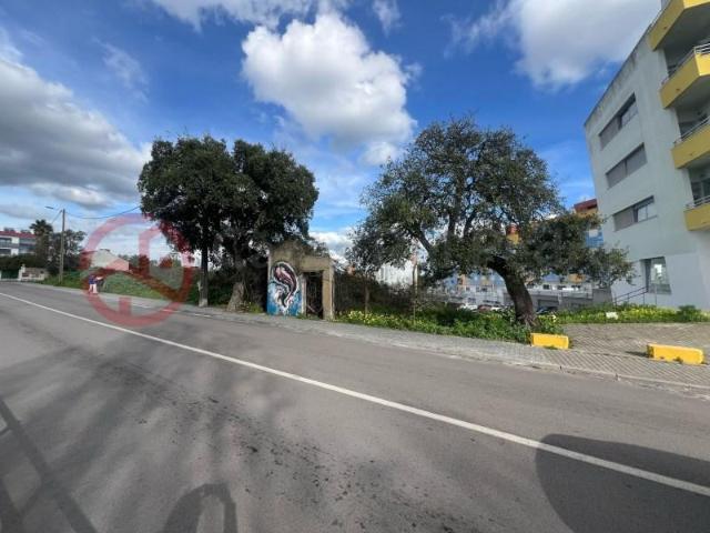 Terreno venda em Seixal, Setúbal