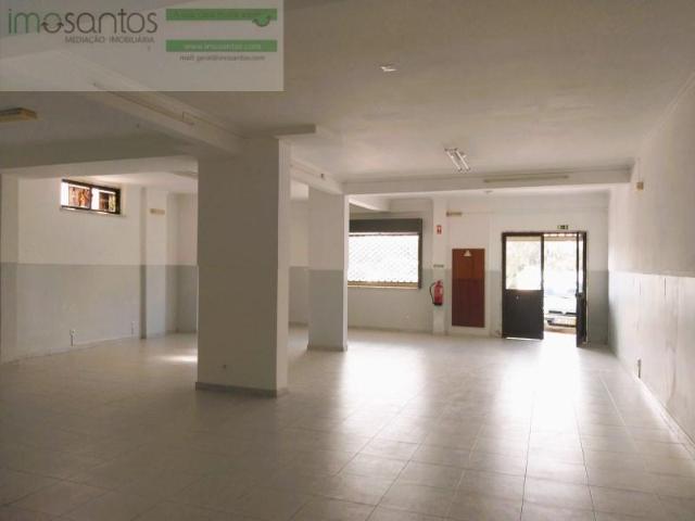 Loja alugar em Seixal, Setúbal