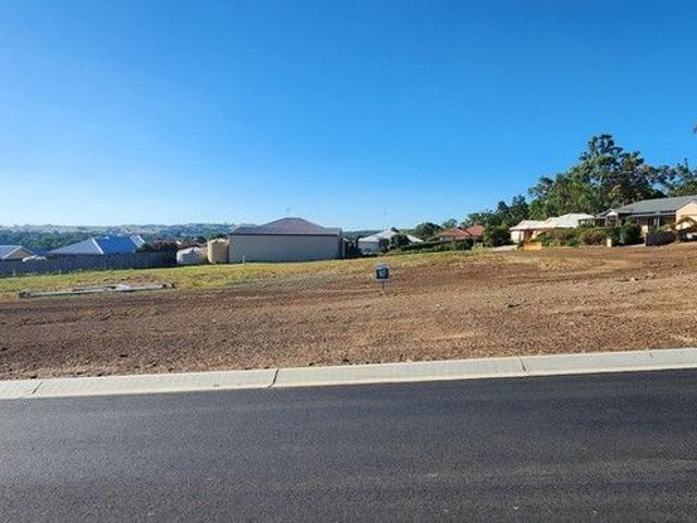 Land for sale in Crows Nest, Queensland