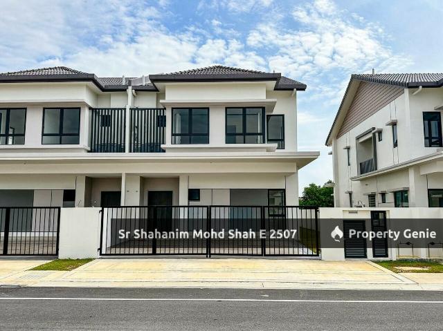 Residential House for sale in Tanjong Sepat, Selangor
