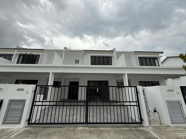 Terraced House for sale in Tanjong Sepat, Selangor