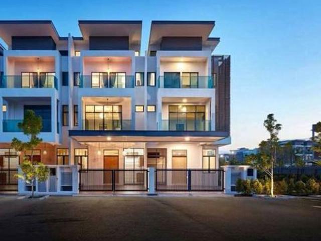 Terraced House for sale in Tanjong Sepat, Selangor
