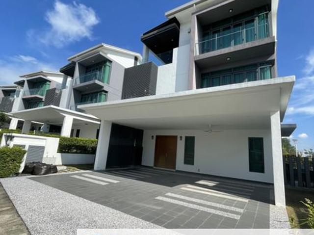 House for sale in Cyber 9, Sepang