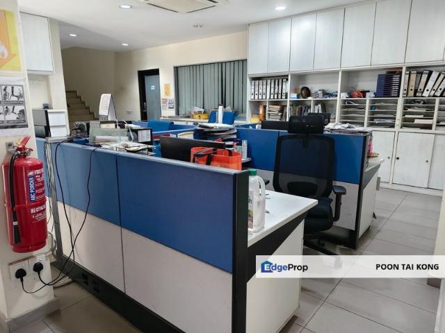 Warehouse for sale in Petaling, Damansara Damai