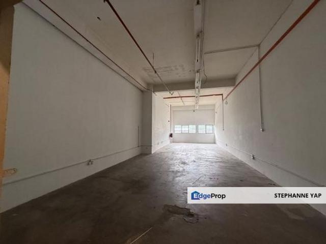 Warehouse for rent in Petaling Jaya, Petaling