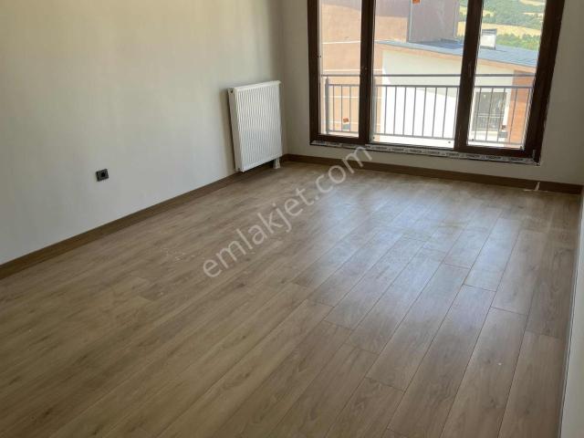 İzmit, Kocaeli içerisinde kiralık mülk