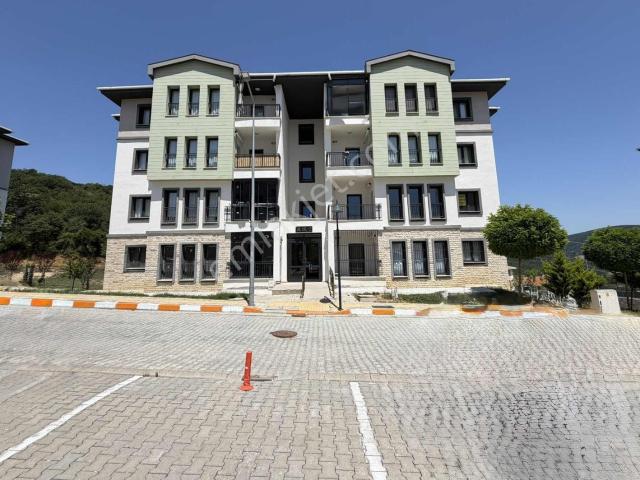 İzmit, Kocaeli içerisinde kiralık mülk