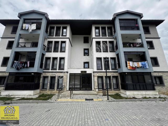 İzmit, Kocaeli içerisinde kiralık mülk