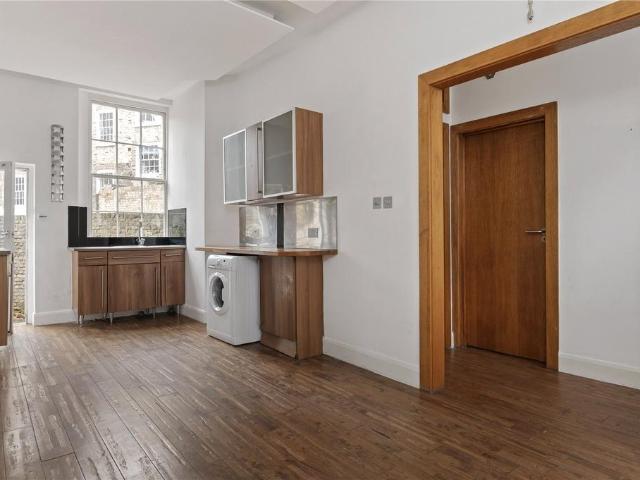Apartment for rent in Clerkenwell Green, Greater London