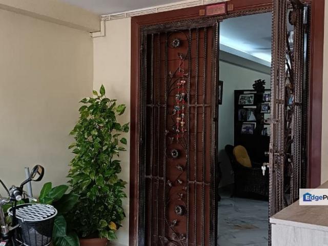 House for sale in Petaling, Damansara Damai