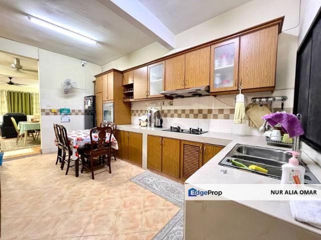 House for sale in Petaling, Damansara Damai