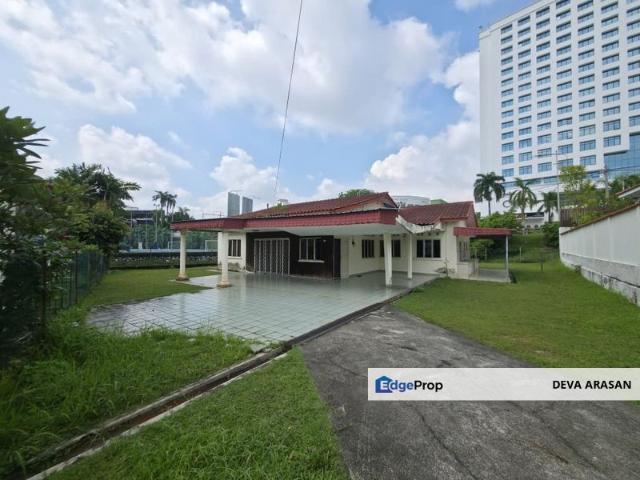 House for sale in Petaling, Damansara Damai