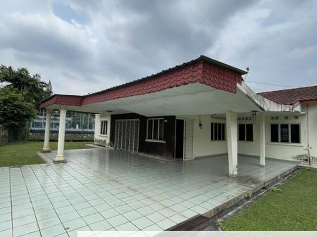 House for sale in Petaling, Damansara Damai