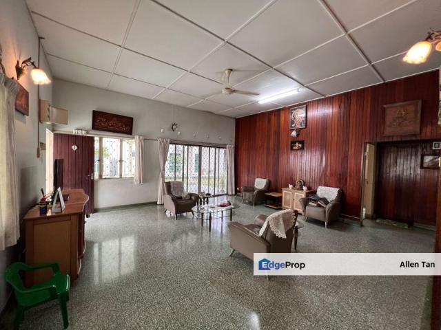 House for sale in Petaling, Damansara Damai