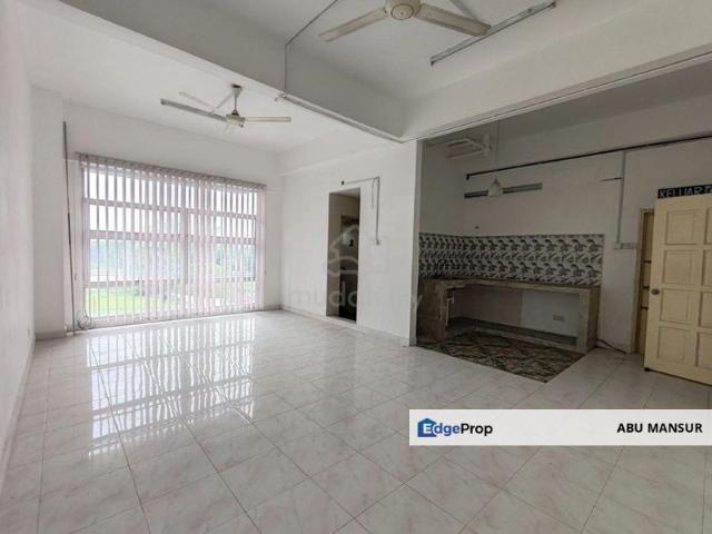 Shop for sale in Petaling, Alam Impian